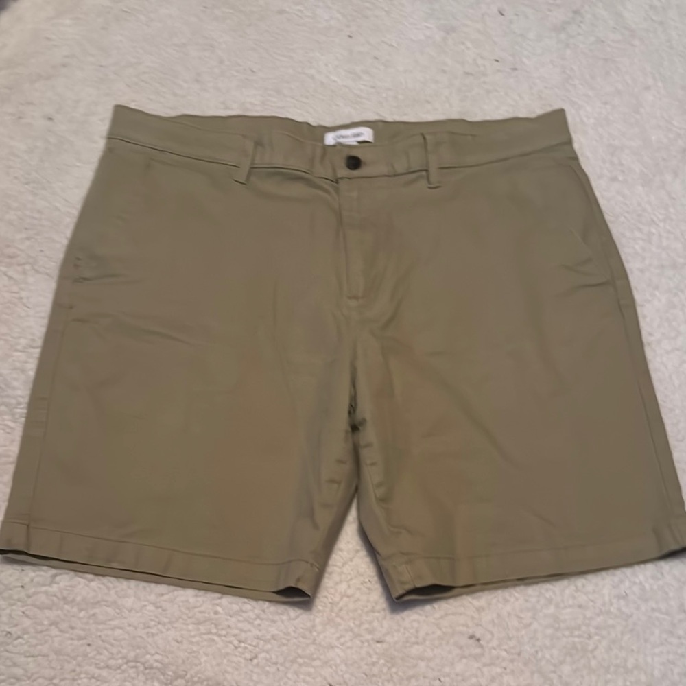 Calvin Klein Tan Flat Front Casual Shorts